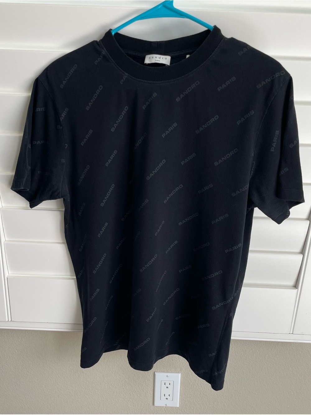 Authentic Sandro Paris Men's T Shirt, Small in Black 100% Cotton